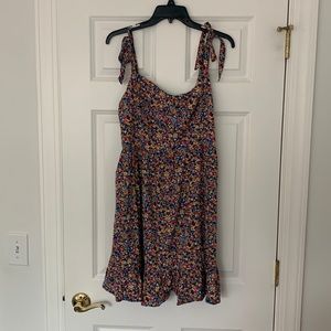Old Navy floral cotton sundress with pockets! Size large